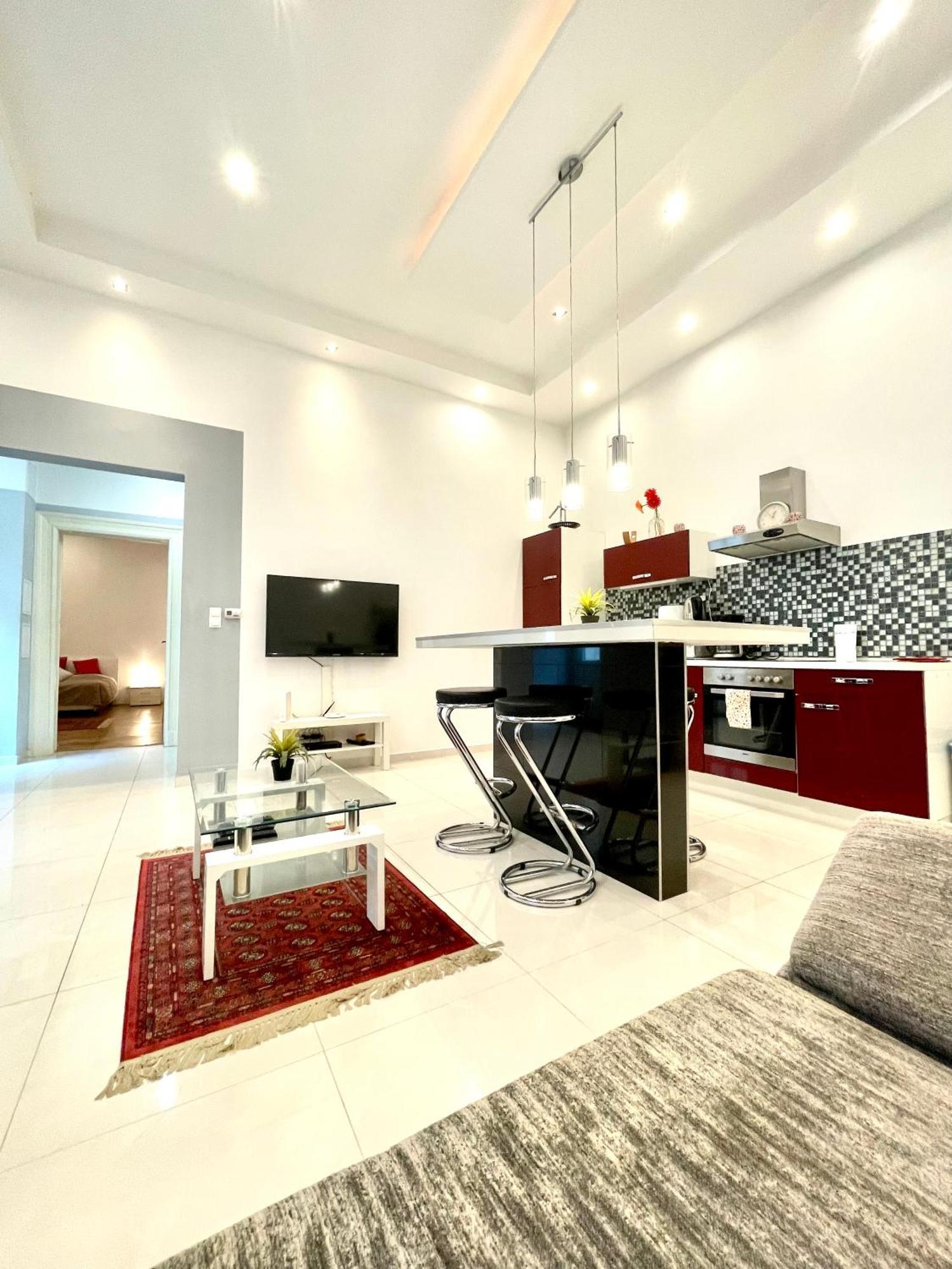 Amazing Swedish 3 Rooms Apartment In The City Center Budapeszt Zewnętrze zdjęcie