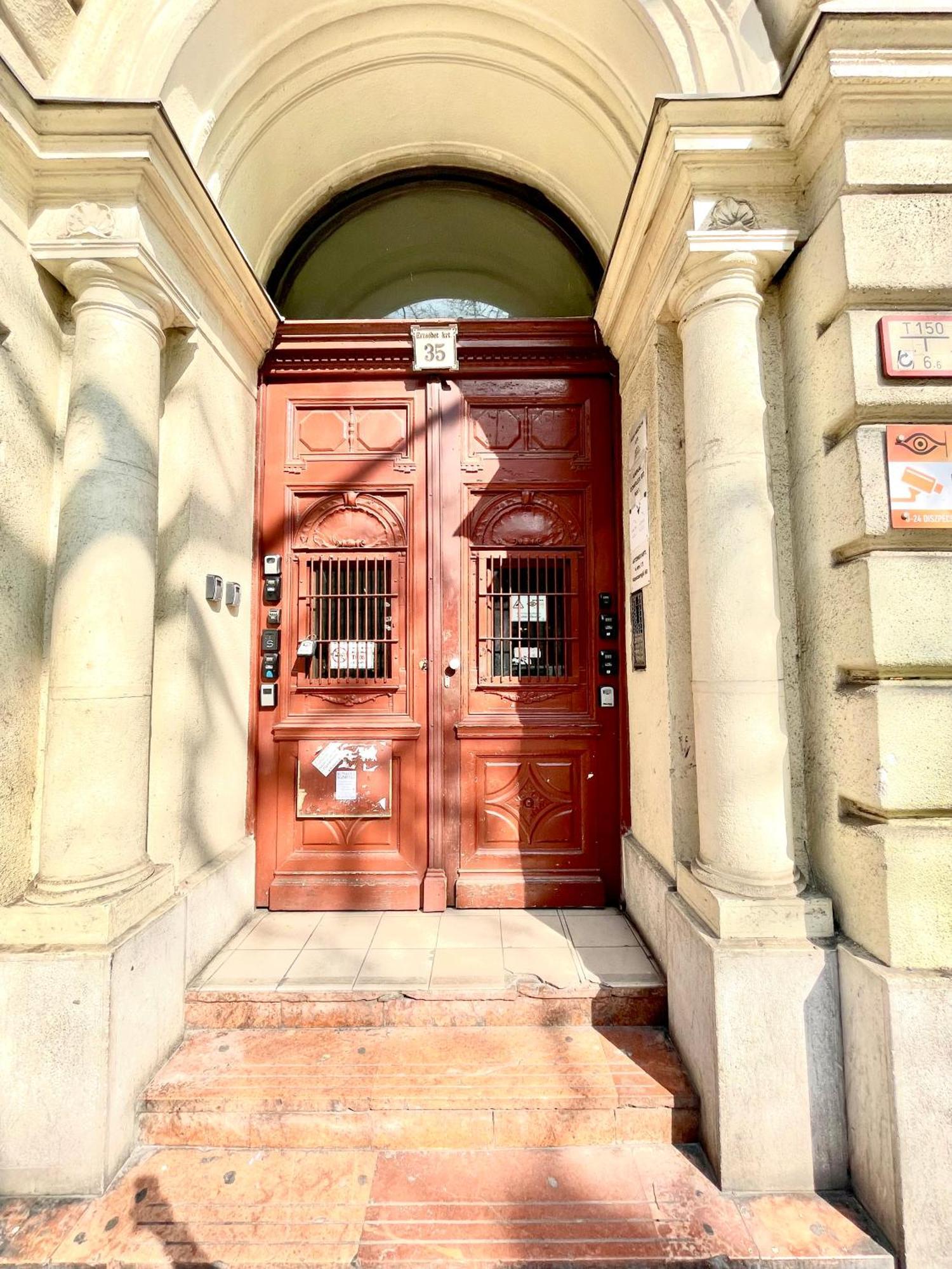 Amazing Swedish 3 Rooms Apartment In The City Center Budapeszt Zewnętrze zdjęcie