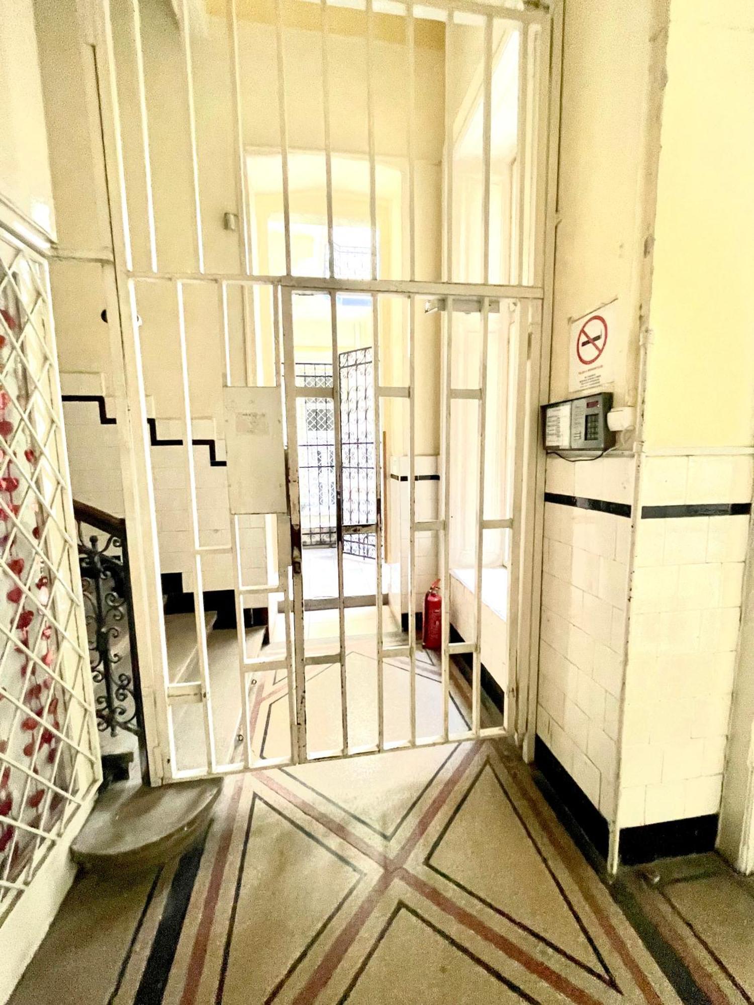 Amazing Swedish 3 Rooms Apartment In The City Center Budapeszt Zewnętrze zdjęcie